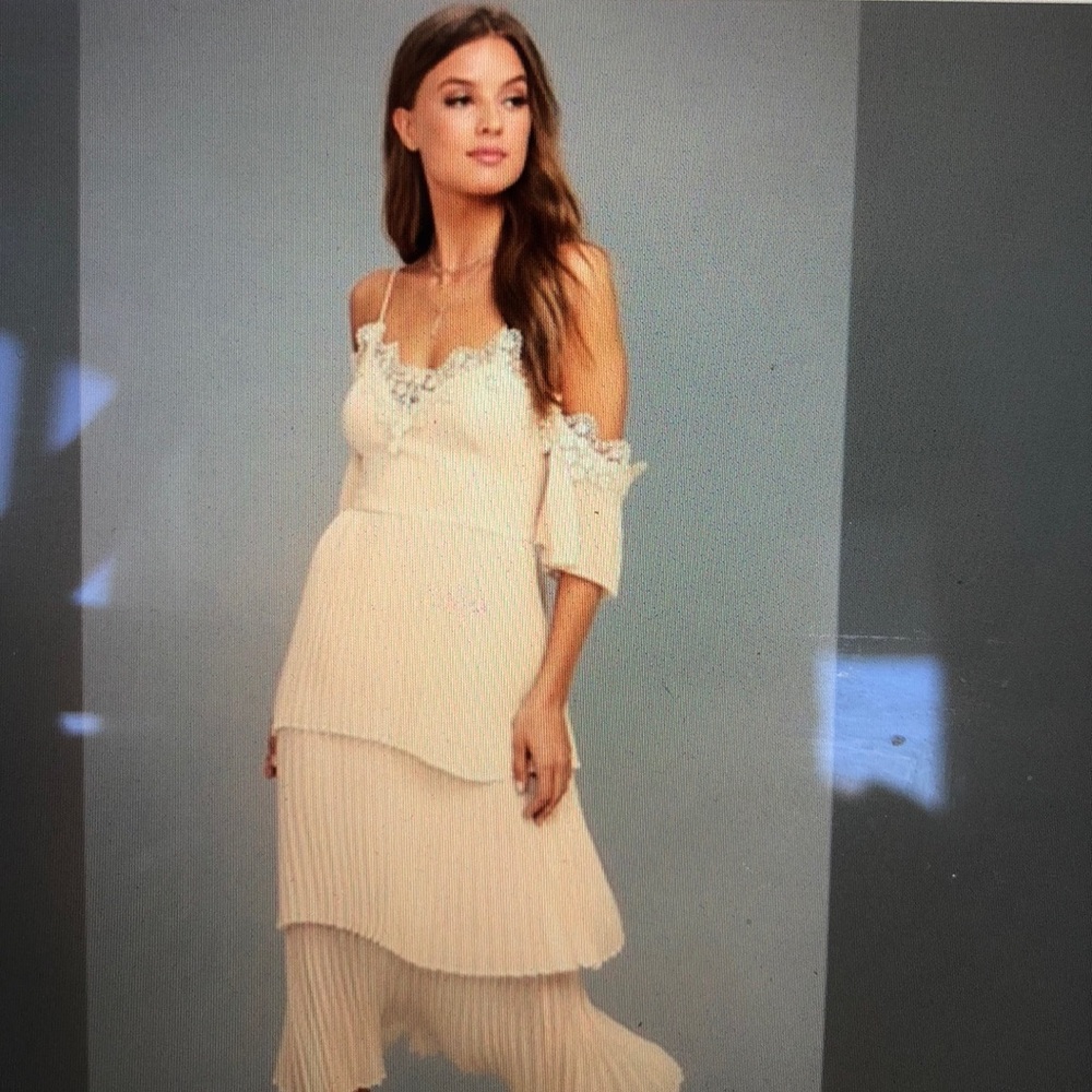 All the shoulder Keepsake Dress NWT